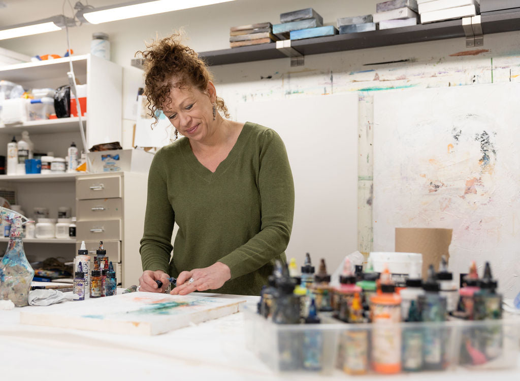 La folie de l’acrylique high flow en technique mixte