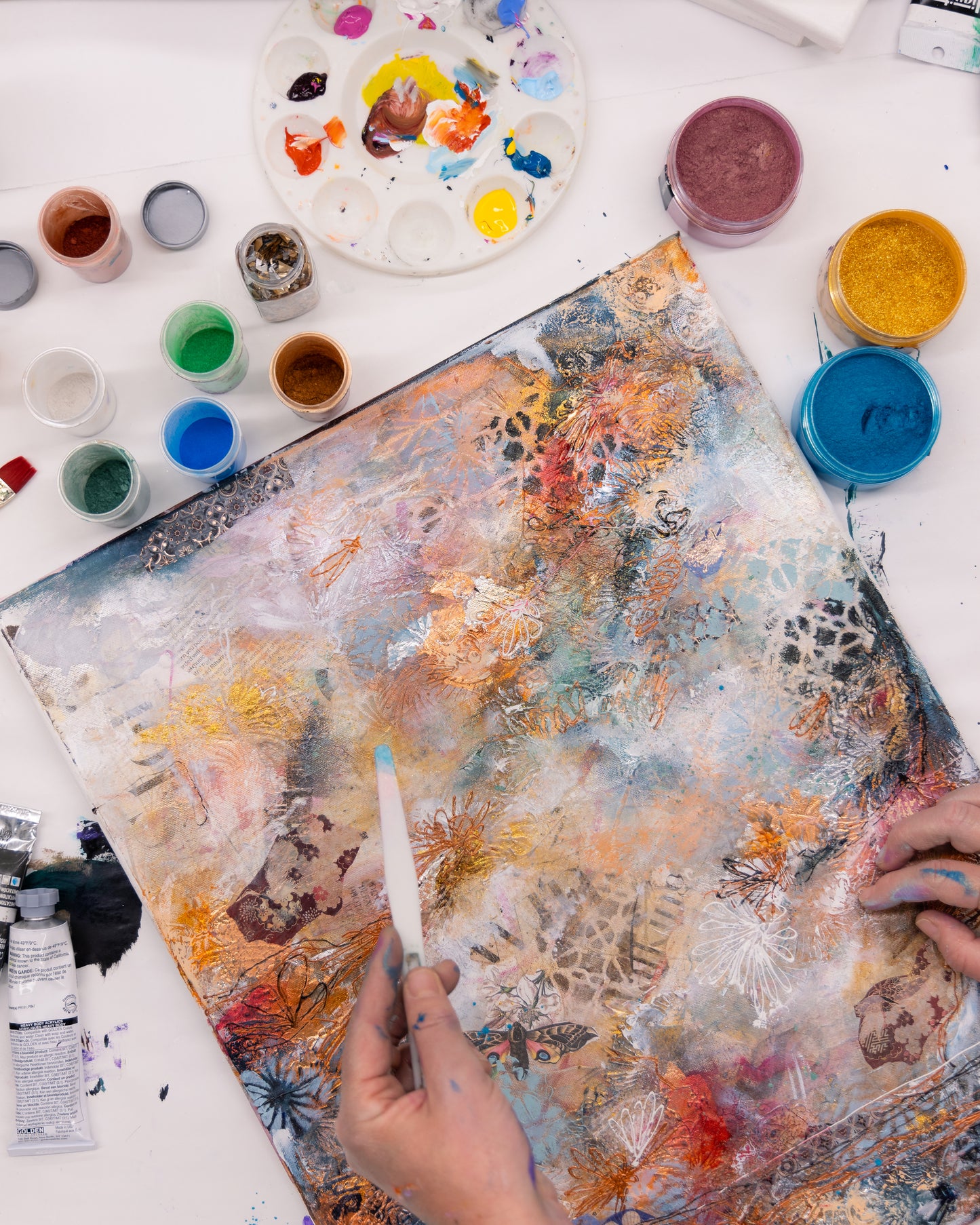 Les Effets Métalliques, les Pigments et les Feuilles d’Or